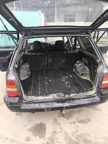 Продажа авто: Volkswagen Golf: 1994 г., 1.8 л, Механика, Бензин, Универсал — 8