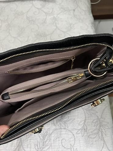 Классические сумки: Сумка Louis Vuitton черная, тисненая кожа Monogram Empreinte. - — 2