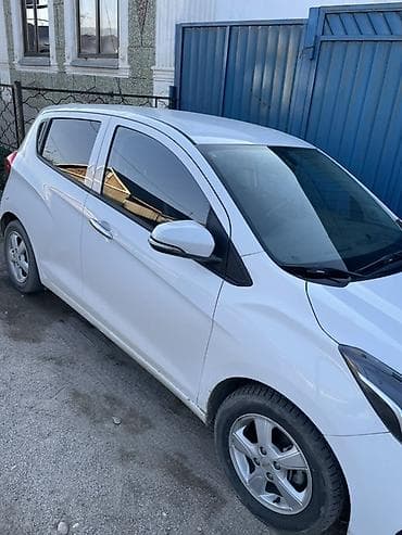 vauxhall combo: Chevrolet Spark: 2017 г., 1 л, Вариатор, Бензин, Хэтчбэк — 3