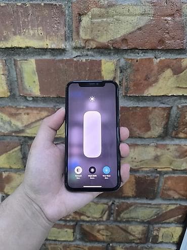 Техника и электроника: IPhone 11 Pro, Б/у, 64 ГБ, Space Gray, Чехол, 84 % — 2