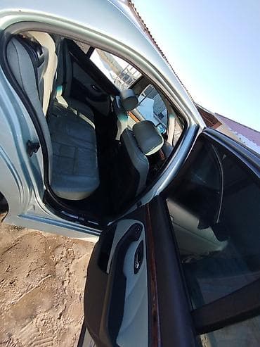 голы вариант: BMW 5 series: 2001 г., 2.5 л, Типтроник, Бензин — 4