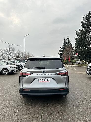 Транспорт: Toyota Sienna: 2021 г., 2.5 л, Гибрид, Минивэн — 10
