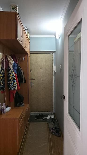 5: 3 комнаты, 58 м², 5 мкр 104 серия, 1 этаж, Старый ремонт — 3