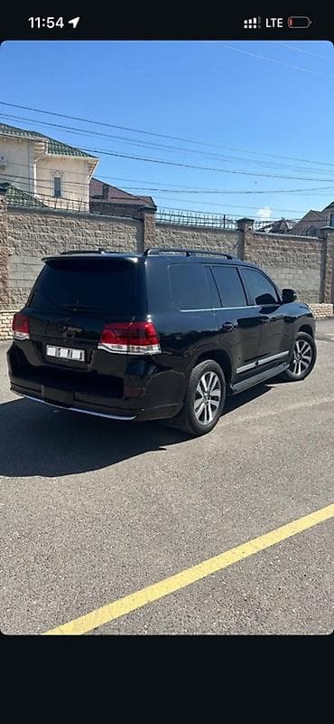 range over: Toyota Land Cruiser: 2017 г., 5.7 л, Автомат, Бензин, Внедорожник — 2