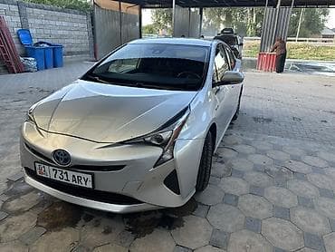 Продажа авто: Toyota Prius: 2017 г., 1.8 л, Автомат, Гибрид, Хэтчбэк — 4