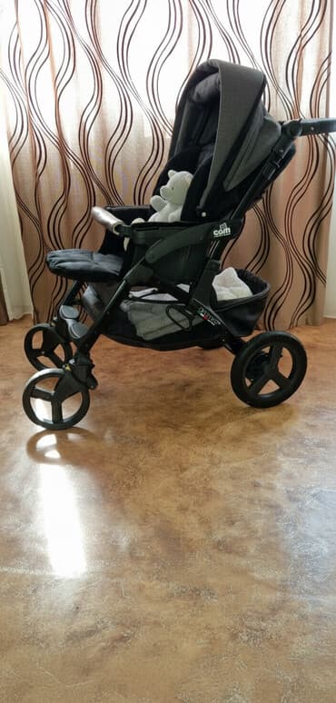 Игрушки: Коляска, цвет - Серебристый, Б/у — 1