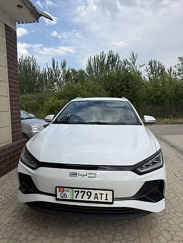 BYD E2: 2025 г., 5.5 л, Автомат, Электромобиль, Универсал