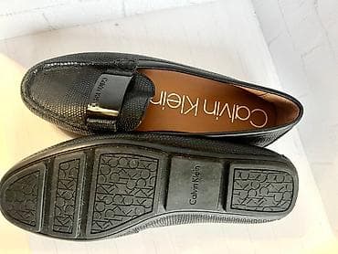 Женская обувь: Кожаные Мокасины Calvin Klein, в размере 6, примерно на 35, 35,5. На — 2