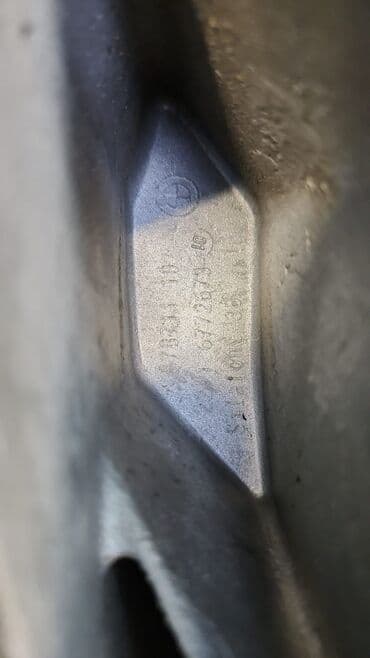 n52: Несущий кранштэйн двс левый Е70 3.0i N52 2211 —-6 772 —673 Несущий — 4