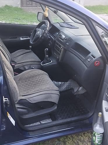 экран для машины: Toyota Avensis: 2003 г., 1.6 л, Ручные, Бензин, Седан — 2