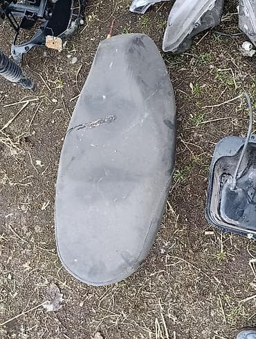 Кузов бөлүктөрү: Пластик, сиденье и светотехника от скутера/мопеда BARS (комплект — 3