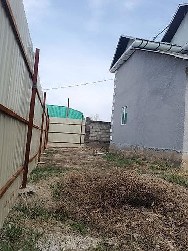 уч коргон: Продаётся жилой дом с участком и хозпостройками. дом 7-10 второй — 6