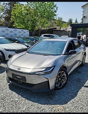 e class: Toyota bZ3: 2023 г., Электромобиль, Фастбек — 1