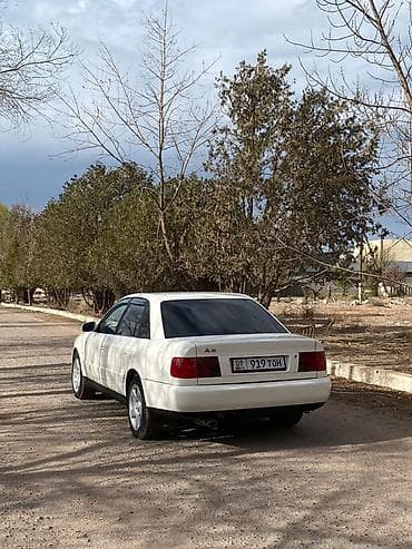 бочки на радиатор: Audi A6: 1996 г., 2 л, Ручные, Бензин, Седан — 4