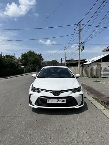 highlander 2012: Toyota Corolla: 2019 г., 1.8 л, Вариатор, Гибрид, Седан — 1