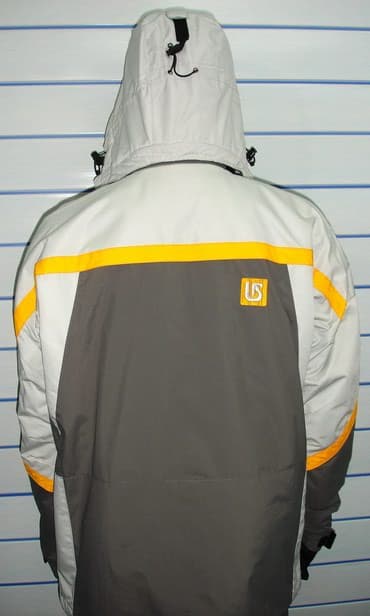 tech fleese: Костюм, Burton, Новый, С утеплителем, Затяжка внизу куртки, Манжеты на рукавах, Снегозащитная юбка — 9