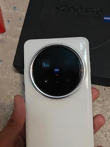 90w: Vivo X200 Pro, Новый, 256 ГБ, цвет - Белый, 1 SIM, 2 SIM, eSIM — 3