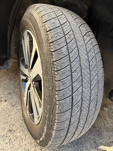 low ll: Летние/всесезонные шины Uniroyal на оригинальных литых дисках Subaru — 1