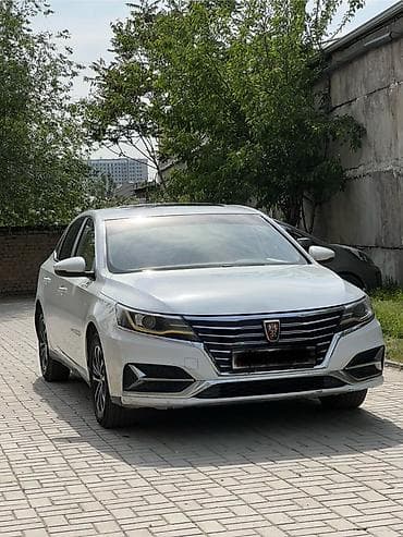 roewe er6: Roewe i5: 2020 г., 1.5 л, Вариатор, Электромобиль, Седан — 2