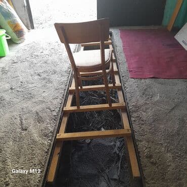 кровать металлическая односпальная: Продам деревянную лестницу и Советский стулсостояниена фотографии — 1