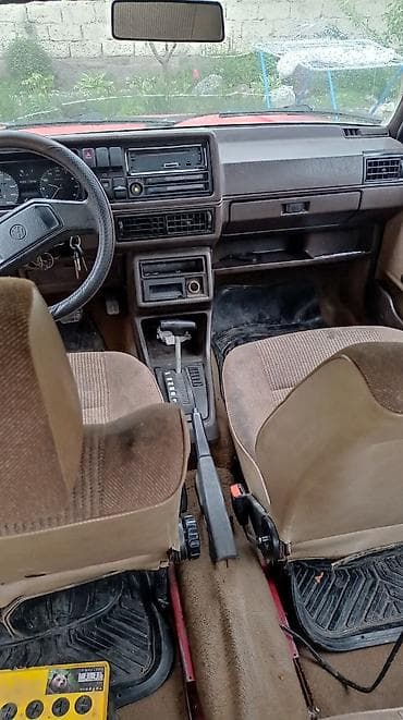 мотор на голф: Volkswagen Golf: 1986 г., 1.6 л, Автомат, Бензин, Универсал — 10