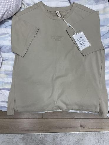 helly hansen: Футболка FJEOF L Paris - Цвет: бежевый (песочный) - Крой: свободный — 1