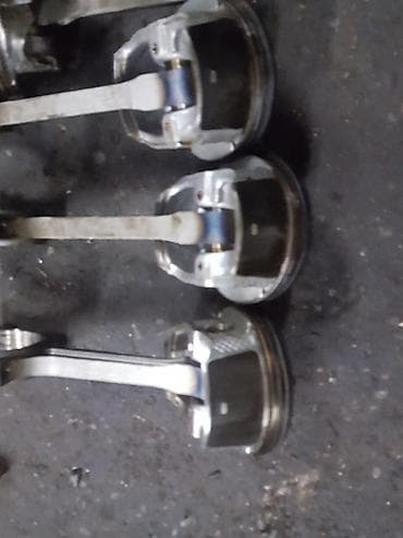 Шатуны: Mazda6 двигатель 2.3 блок поршня шатуны — 1