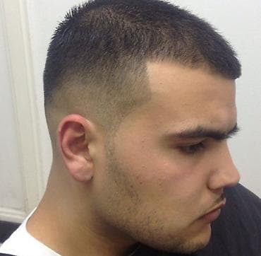 требуется диджей в кафе: Мужской мастер керек район шлагбаумда — 1