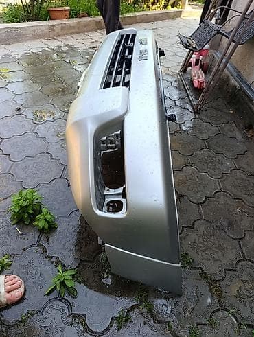 бампер surf: Передний бампер для toyota surf, 4ranner 
215 кузов — 2