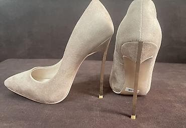 обув ош: Туфли-лодочки Casadei - Модель: классические лодочки с острым мыском — 2