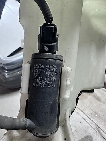 Автозапчасти: Бачок Hyundai 2018 г., Б/у, Оригинал, Корея — 3