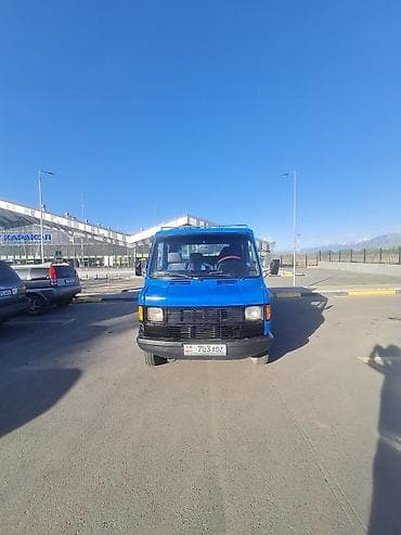 volkswagen t2: Легкий грузовик, Mercedes-Benz, Стандарт, 3 т — 8