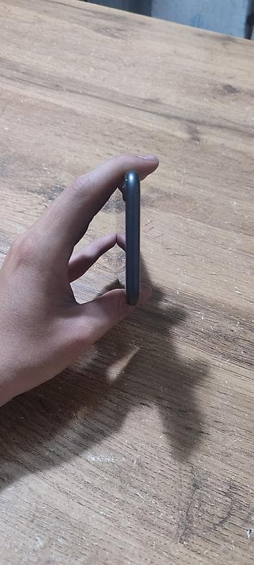 11 pro max: IPhone 8, Б/у, 64 ГБ, Черный, Чехол, 69 % — 5