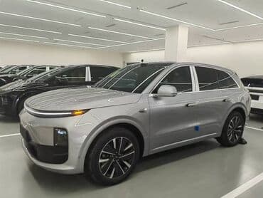 Lixiang: Lixiang : 2025 г., 1.5 л, Вариатор, Электромобиль, Кроссовер — 1