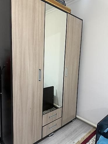 Спальный гарнитур, Б/у, Двуспальная кровать, Шкаф, Комод, Кыргызстан, МДФ, Самовывоз, цвет - Коричневый