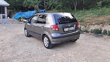 Унаа: Hyundai Getz: 2004 г., 1.4 л, Кол менен иштөөчү, Бензин, Хетчбек — 3