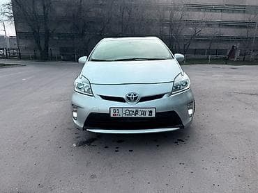 пылесос вертикальный: Toyota Prius: 2013 г., 1.8 л, Вариатор, Гибрид, Хэтчбэк — 4