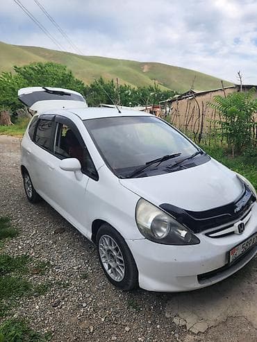 фит 2005: Honda Fit: 2002 г., 1.3 л, Автомат, Бензин, Хэтчбэк — 1