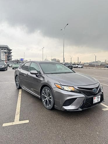 Toyota Camry: 2018 г., 2.5 л, Автомат, Бензин, Седан at lalafo.kg Toyota Camry: 2018 г., 2.5 л, Автомат, Бензин, Седан