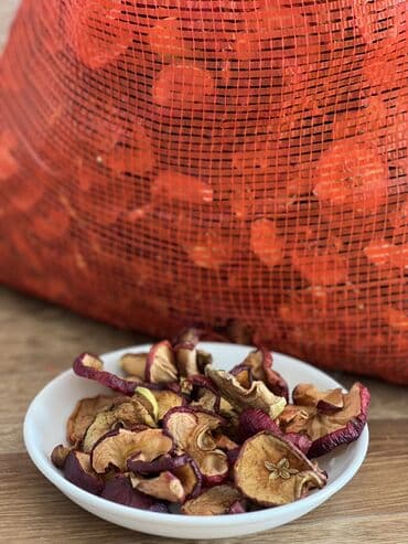 идиш жууганга жумуш керек: Сушёные яблоки, домашние, ломтики с кожурой. - Состав: 100% яблоки — 4