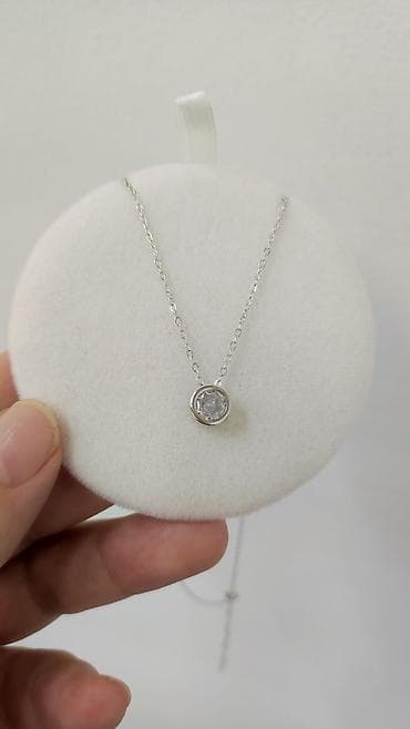 Үлпөт көйнөктөрү жана аксессуарлар: Күмүш колье, Үлгүсү 925, Аялдарга, Жаңы, Фианит — 3