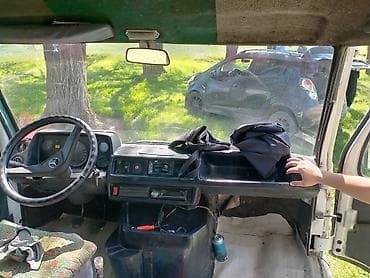 самосвал фав: Mercedes-Benz T1: 1992 г., 2.3 л, Ручные, Дизель, Фургон — 7