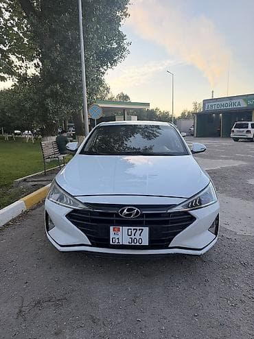 Hyundai Avante: 2018 г., Автомат, Бензин, Седан — 1