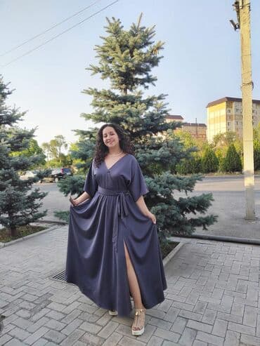 Вечернее платье, Пышное, Длинная модель, Шелк, С рукавами, L