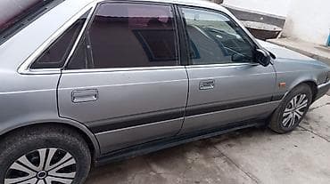 mazda 2: Mazda 626: 1989 г., 2 л, Механика, Бензин, Седан — 1