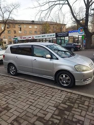 Унаа сатуу: Toyota Ipsum: 2002 г., 2.4 л, Автомат, Бензин, Вэн/Минивэн — 1