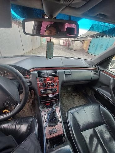 сиденя мерс 124: Mercedes-Benz E-Class: 2000 г., Механика, Бензин, Седан — 4