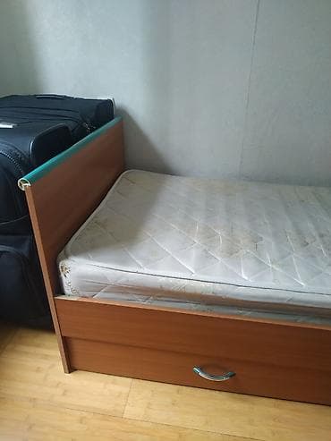 Дом и сад: Самовывоз. Односпальная кровать с матрасом и выдвижными ящиками — 2