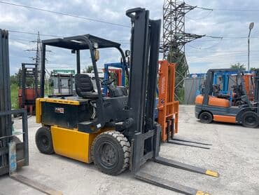 e46: Погрузчик, 2022 г., Вилочный — 1