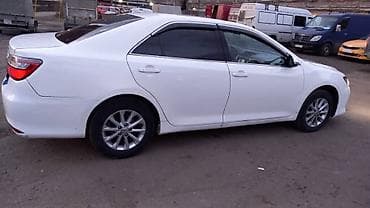 shevrolet aveo: Toyota Camry: 2016 г., 2 л, Автомат, Бензин, Седан — 5